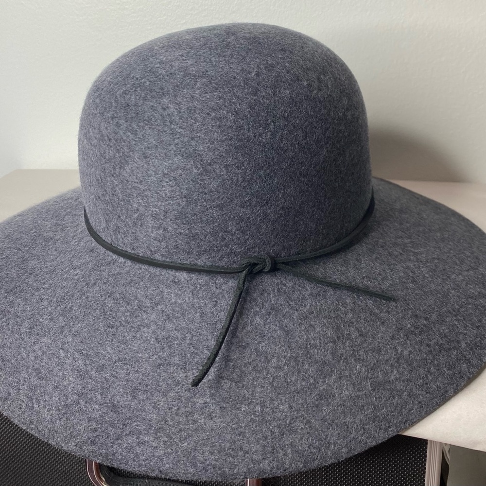 Phoenix wool Hat with leather Trim